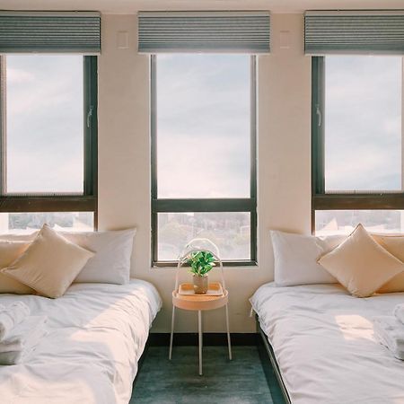 Tainan Sleepie Inn Экстерьер фото